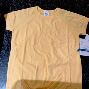 Athleta girl power up tee